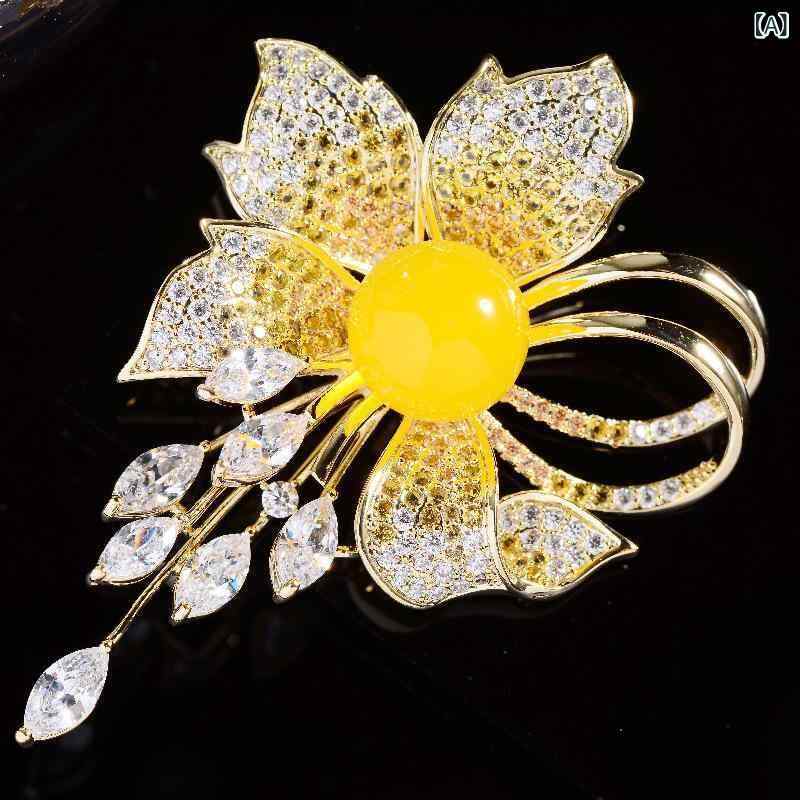 ブローチ レディース 韓国風 パール フラワー ジルコニア エレガント 上品 フォーマル 結婚式 入学式 卒業式 パーティー 謝恩会 ドレス コート スーツ アクセサリー 銅製 イエロー レッド 華やか