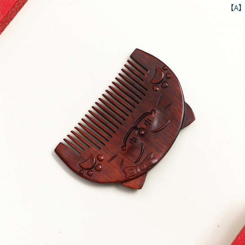 ヘアケア用品 レディース 紫檀木製くし かわいい猫型デザイン ヘアブラシ 天然素材 静電気防止 滑らかな手触り 頭皮マッサージ 髪質改善 コンパクトサイズ ナチュラルウッド おしゃれ 雑貨 木の温もり 艶髪