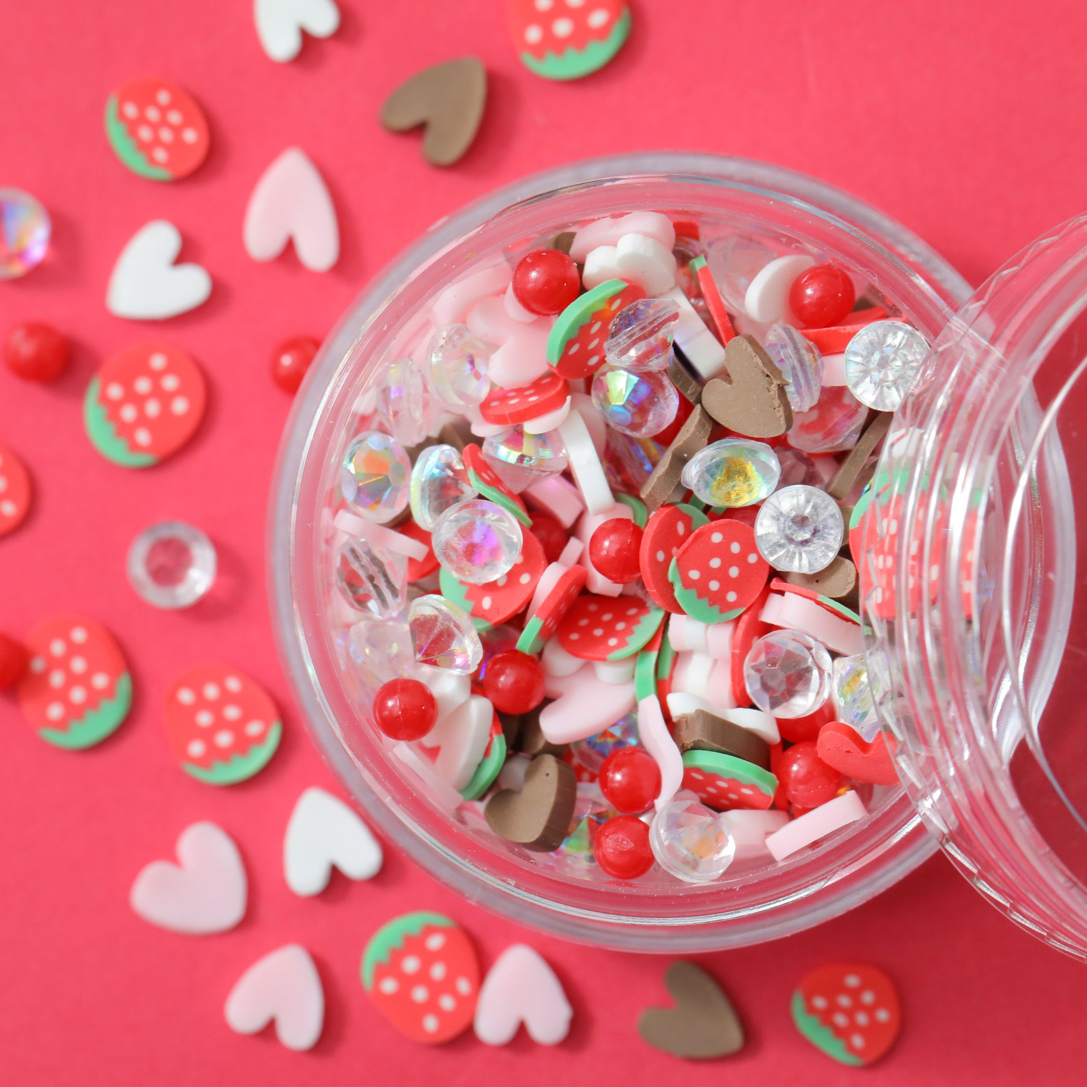 楽天市場】【4個入り】メタルチャーム いちご イチゴ 立体