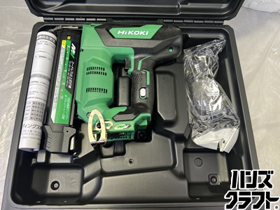 ▽【未当て嵌める】HiKOKI(ハイコーキ) 36V 申し受ける式 仕上釘打機 NT3640DA(NNK) 乾電池・申し受ける器別売 容れもの付 当て嵌める完成釘長さ15～40粍