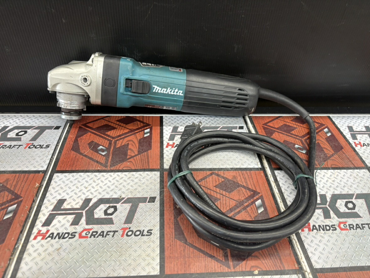 ■【中古】makita マキタ GA4041C ディスクグラインダ 剃刀砥大きさ：100×6×15(粍) 100V【ハンズクラフト宮崎新名爪店】