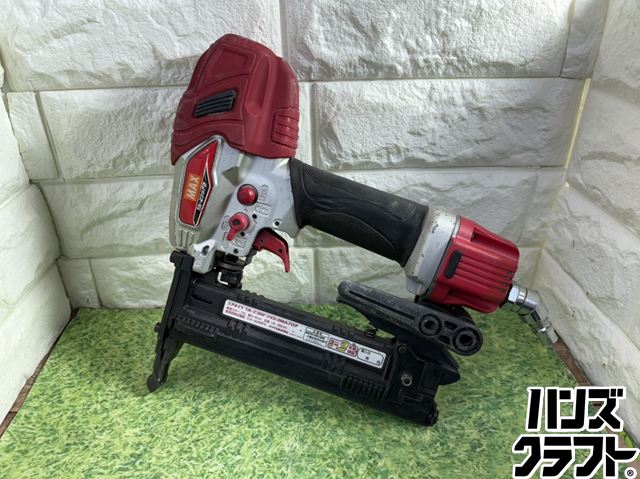 ▽【中古】MAX 常圧エアネイラ TA-238F2(D)4MA立ち会い場 肩巾4粍 足長19～38粍 本体 エア湖物の具 釘打機 マックス