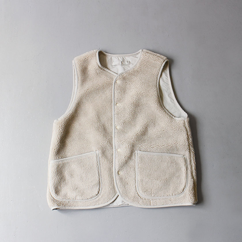 br/br/NATURALLAUNDRYbr/br/ボアリバーシブルデッキベスト