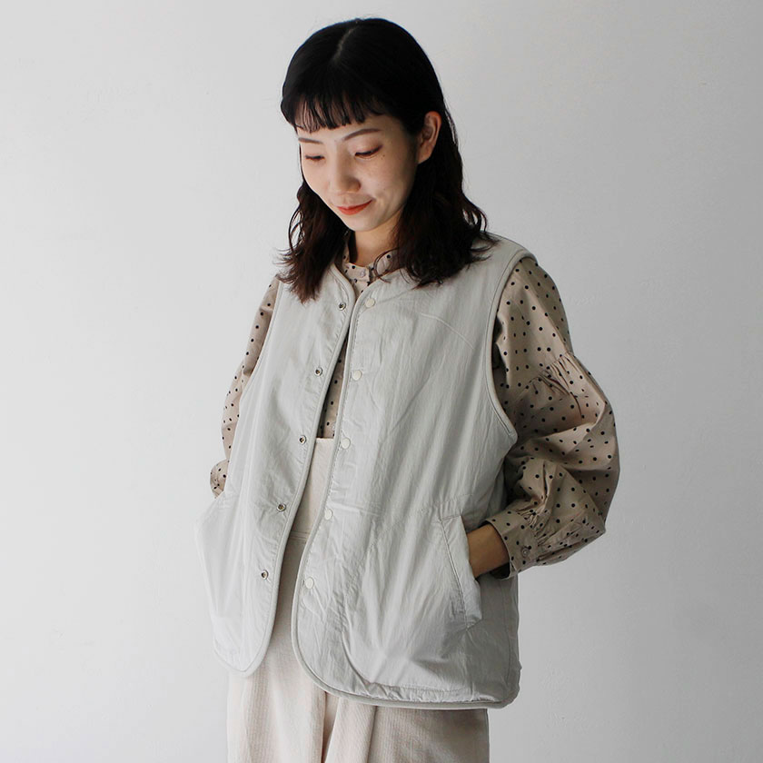 br/br/NATURALLAUNDRYbr/br/ボアリバーシブルデッキベスト