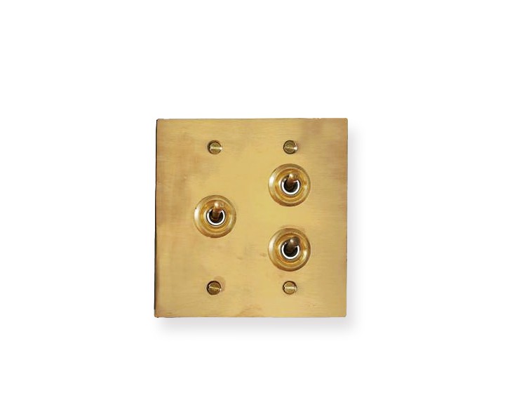 トグルスイッチ 壁 電気スイッチ プレートサイズ 真鍮 ３スイッチ オシャレ真鍮トグル