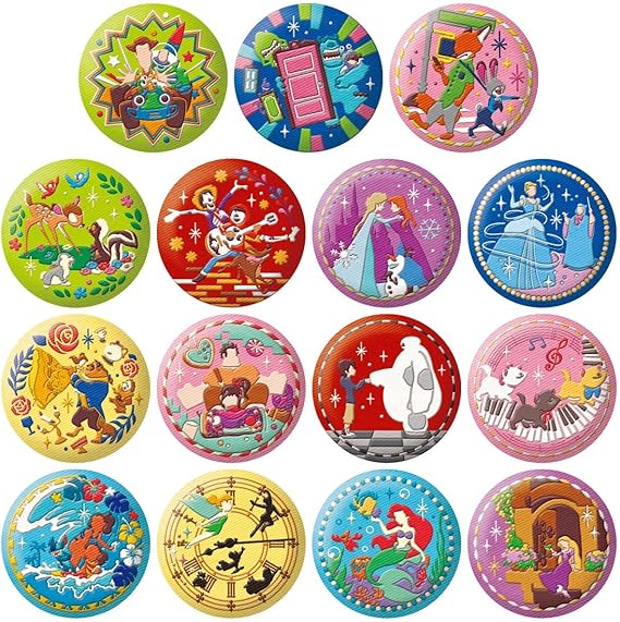 ディズニーキャラクターバッチ　9体 Disney Characters 刺繍缶バッジビスケット｜発売日：2024年8月