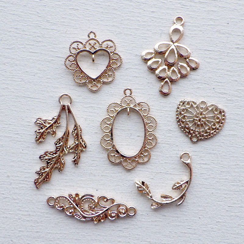 桂花楼 ストーンつきハートチャーム ストラップ 桂花楼 ストーンつき