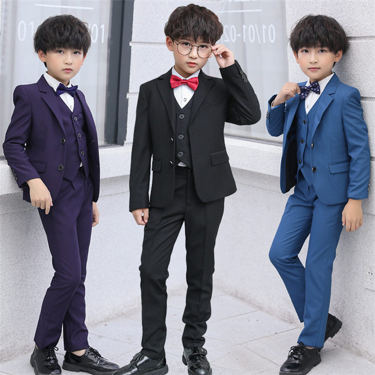 フォーマル キッズスーツ 男の子 タキシード 5点セット【ジャケット＆シャツ＆ベスト＆パンツ＆蝶ネクタイ】子供スーツ 礼服 結婚式 演奏会 発表会 卒業式 入学式 七五三 ジュニア服 110 120 130 140 150 160cm 学校 説明会 無地 二つボタン ブラック ブルー パープル