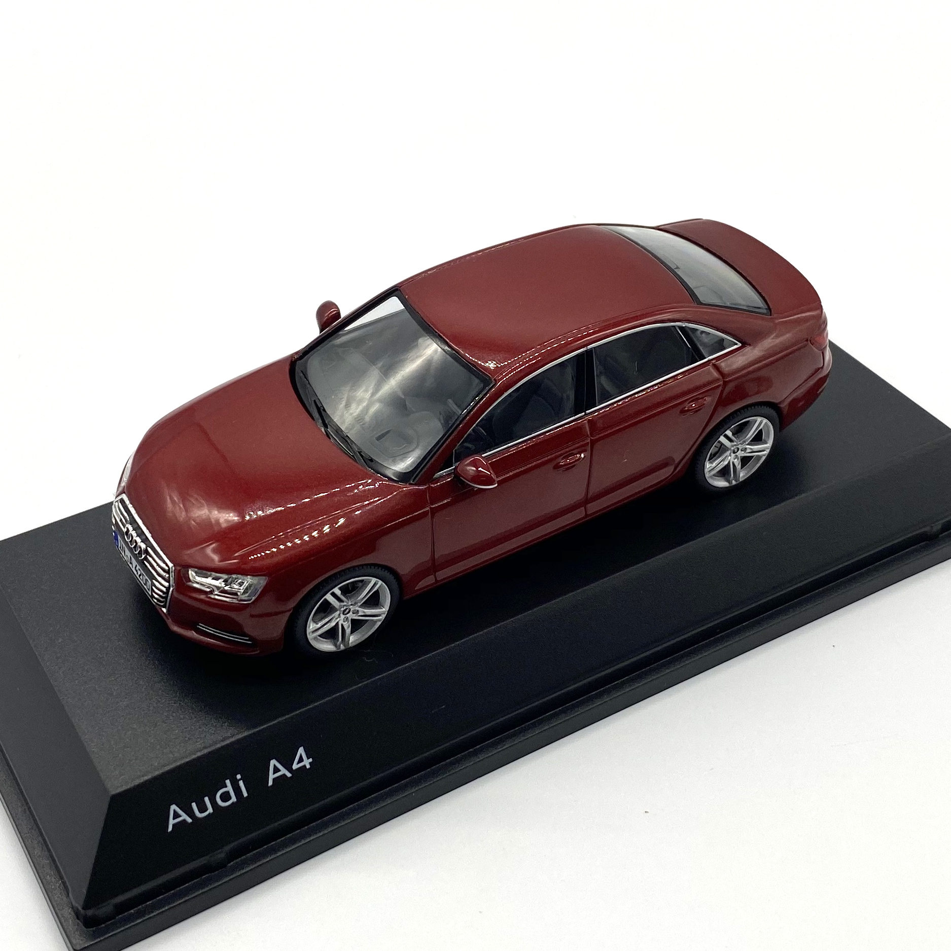 楽天市場】ノレブ 1/18 アウディ A4 レッドブル #6 DTM 2009