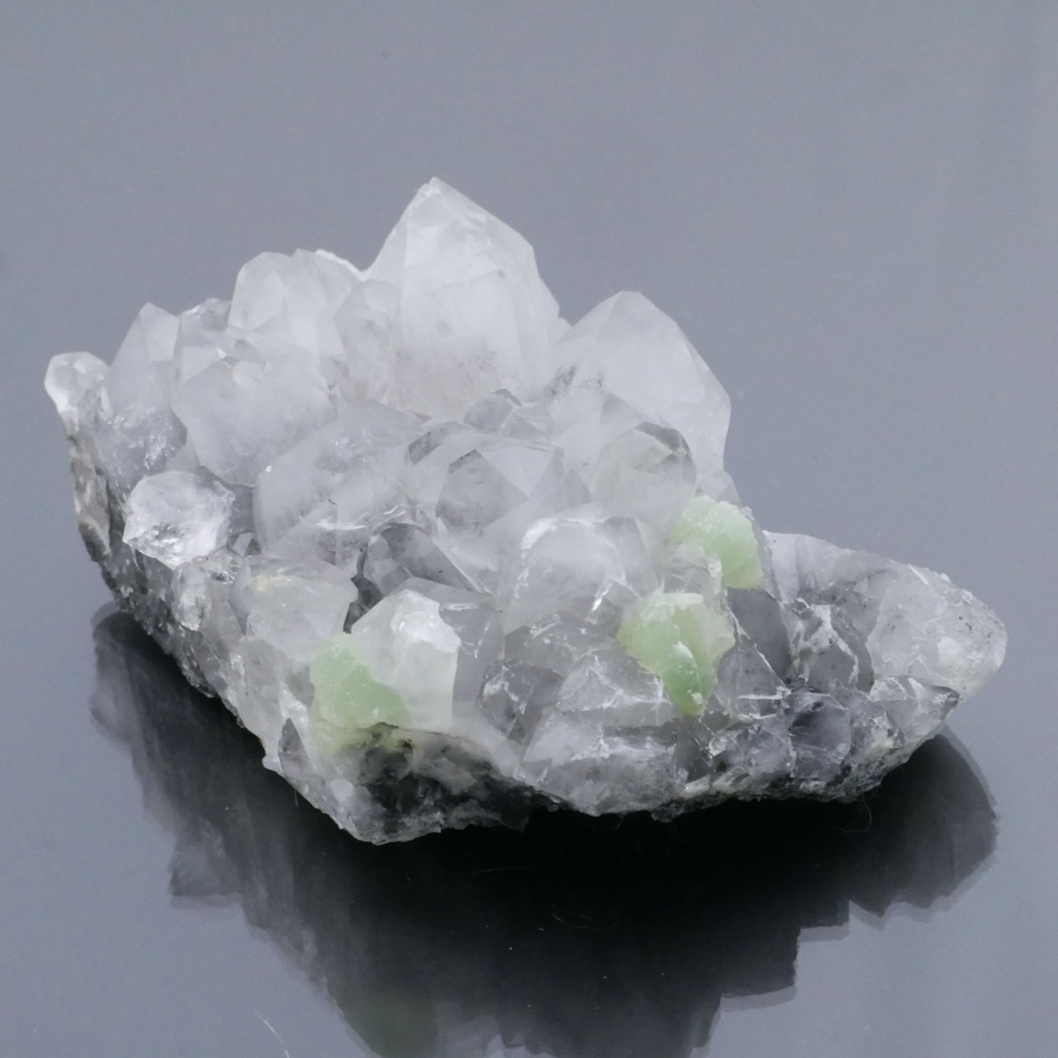 四川省産 プレナイト共生 水晶 クラスター 1点物 約257g 天然石・置き物 空間 浄化 ポスト投函配送不可