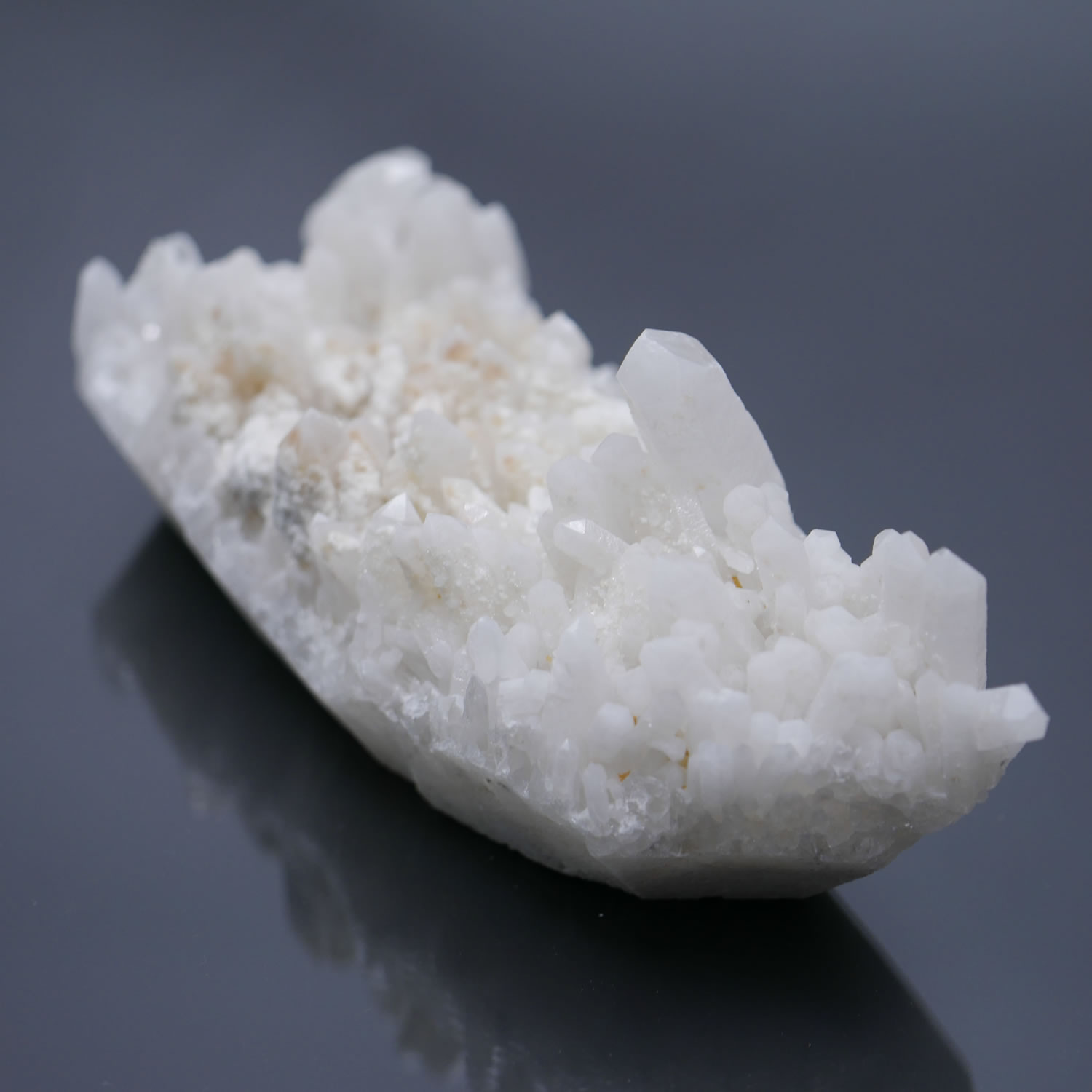 チベット産ヒマラヤ水晶クラスター 1点物 約633g 天然石・置き物 ポスト投函配送不可