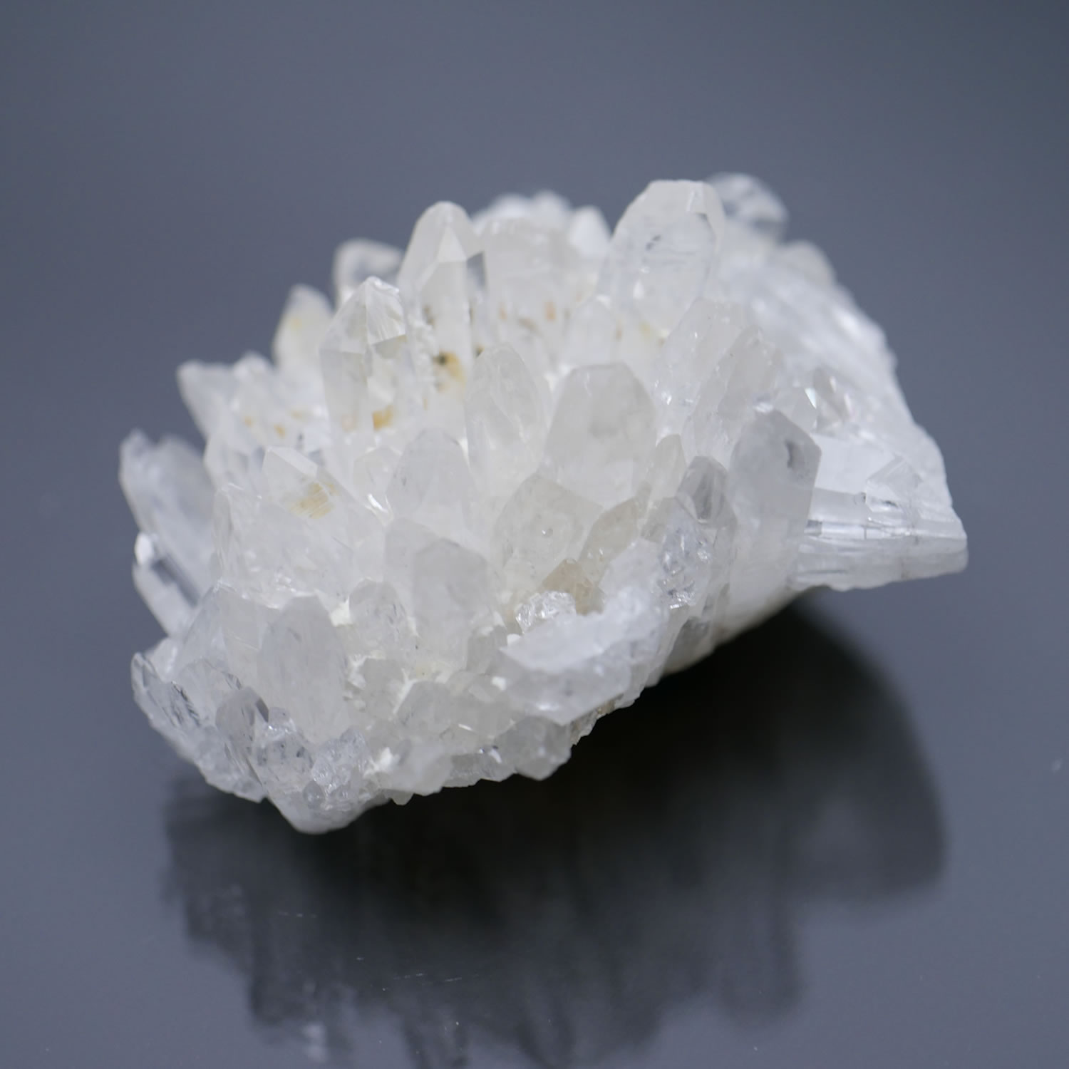 楽天市場】【菊花水晶クラスター 中国・四川省産 274g】【メール便不可