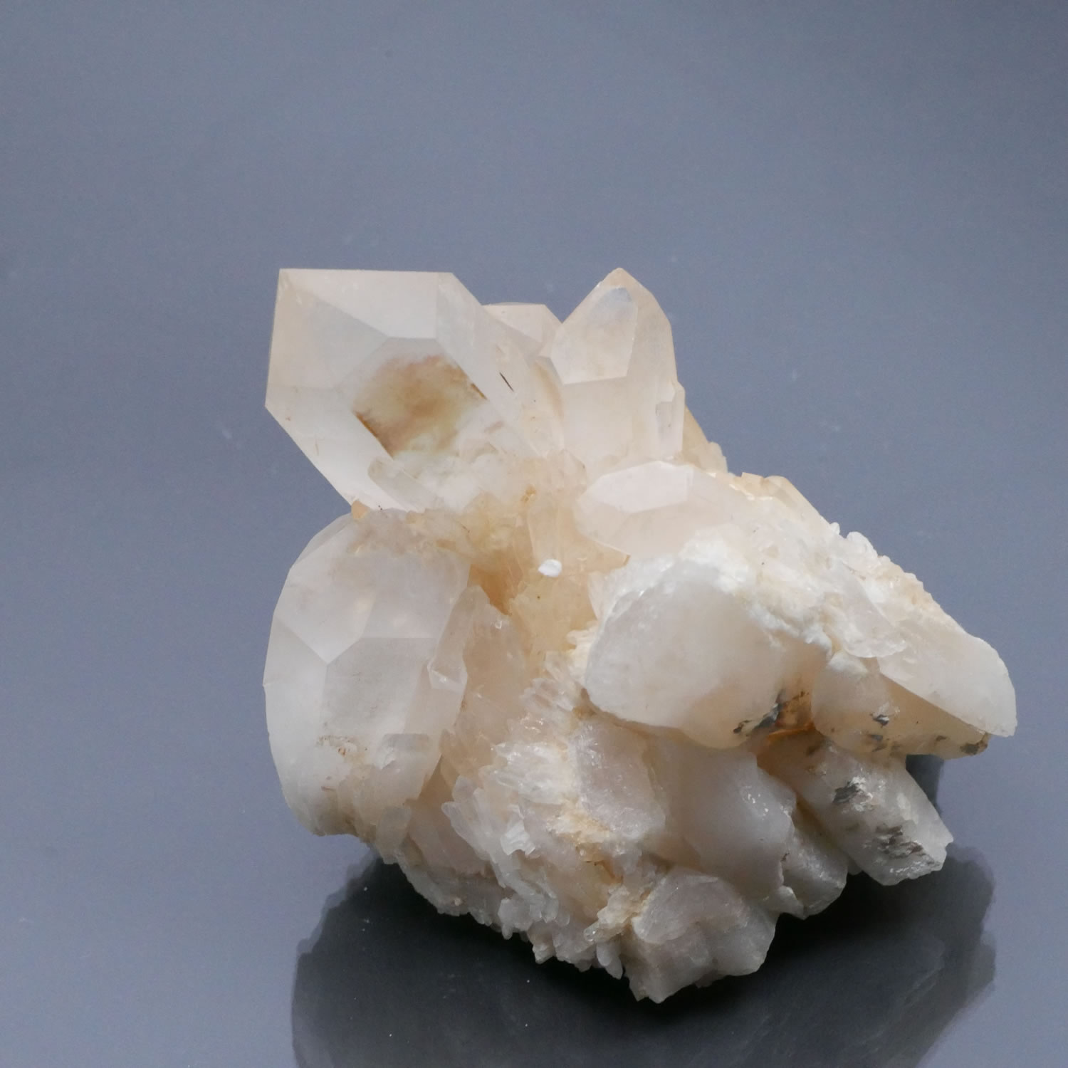 内モンゴル産 水晶 クラスター 1点物 約191g 天然石・置き物 空間 浄化 ポスト投函配送不可