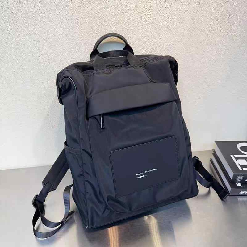 リュックサック メンズ 大容量 A4サイズ 撥水 3WAY PC収納 独立ポケット 多機能バッグ 通勤カバン 通学 出張 1泊 旅行用 スポーツバッグ アウトドア カジュアル シンプル 高耐久 背面メッシュ 負担軽減 荷物整理 小物仕分け ワイド 5,178円