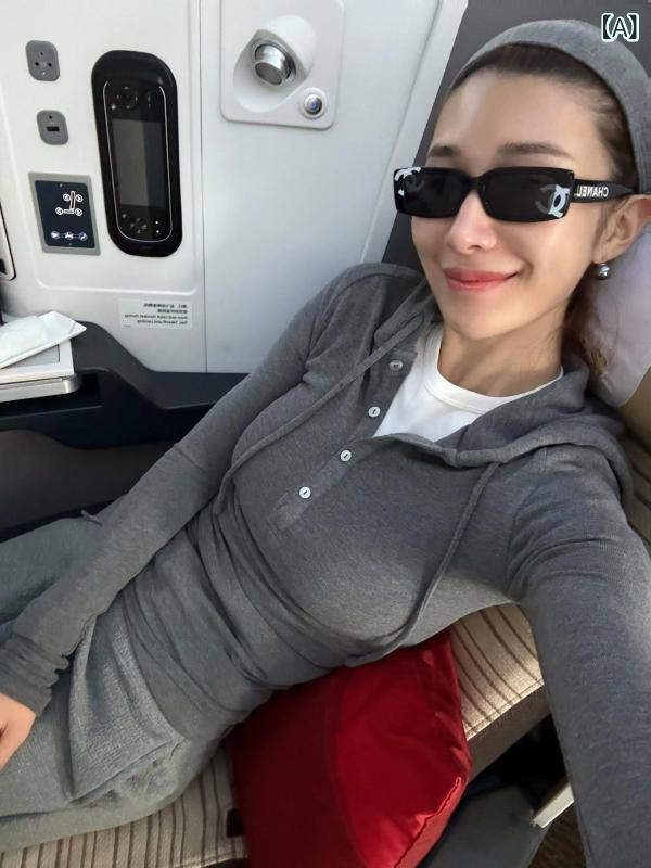 Tシャツ レディース 長袖 ヘンリーネック フード付き カットソー プルオーバー スリム タイト ストレッチ 柔らかい 重ね着 インナー カジュアル 秋冬 冬物 無地 シンプル トップス 暖かい 部屋着 お出かけ デイリー 伸縮性抜群 普段使い 快適 保