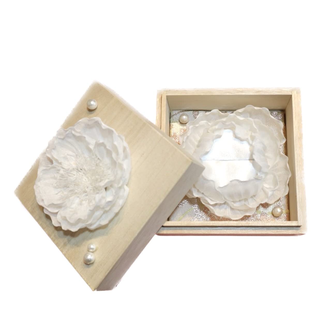 リングピロー 華 ウェディング ブライダル 結婚指輪 サイズ:縦12cm&times;横12cm&times;高さ7cm｜ハッピーライフセレクト