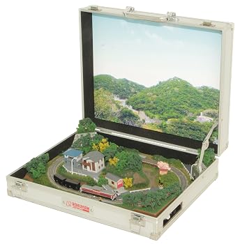 【中古】ロクハン Zゲージ ミニトランクレイアウト 高台タイプ 組立式 S063-1 鉄道模型用品|ハッピーストア藤岡