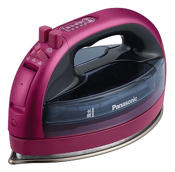 【中古】(非常に良い)パナソニック コードレススチームWヘッドアイロン ピンク NI-WL706-P|ハッピーストア藤岡