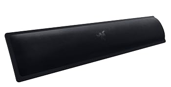 【中古】(非常に良い)Razer Ergonomic Wrist Rest Pro キーボードリストレスト 冷却ジェル レザーレット製クッション 滑り止めラバー フルキーボード対応 RC21-01470｜ハッピーストア藤岡