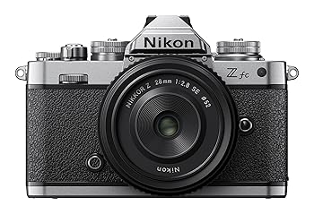 【中古】Nikon ミラーレス一眼カメラ Z fc Special Edition キット NIKKOR Z 28mm f/2.8 SE付属 ZfcLK28SE｜ハッピーストア藤岡
