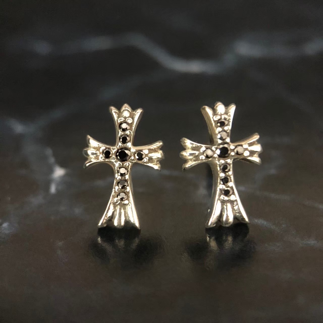 シルバー925 ピアス　クロス　プラス　クロム　人気　メンズ　3-21 楽天市場】【片耳用】シルバー925 メンズ ピアス クロスボール
