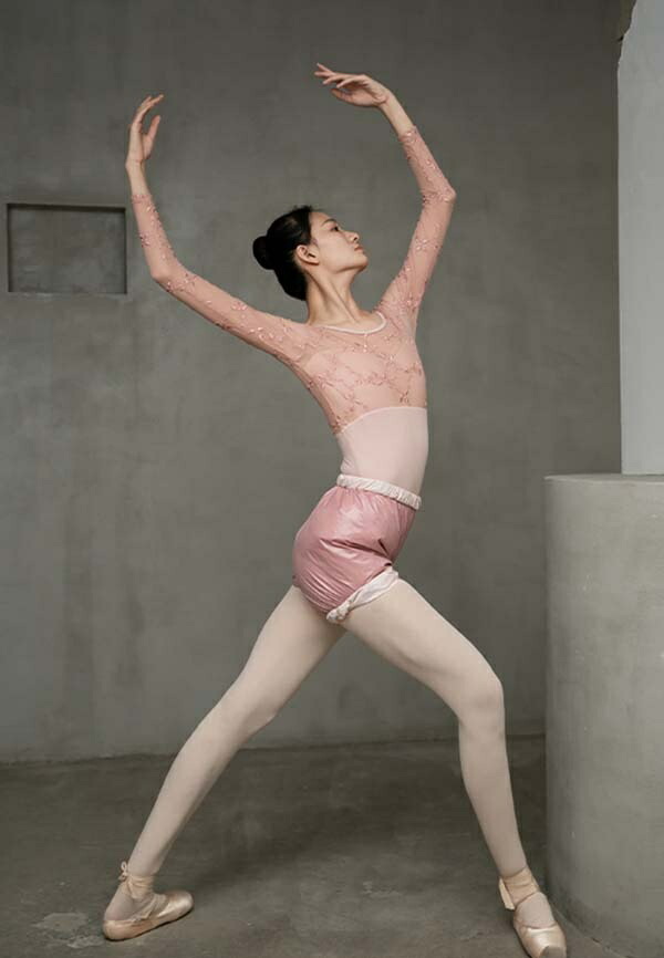 新作登場 レオタード ブラック 刺繍 大人 花柄 バレエ レエレオタード 春 練習着 ステージ 長袖 秋 レース 冬 韓国 お洒落 ロングスリーブ ジュニア 舞台衣装 バレエ衣装 新体操 体操 レッスン ステージ 練習着 S Xl ピンク ブラック Dm139f4f4f4 発表会ドレス