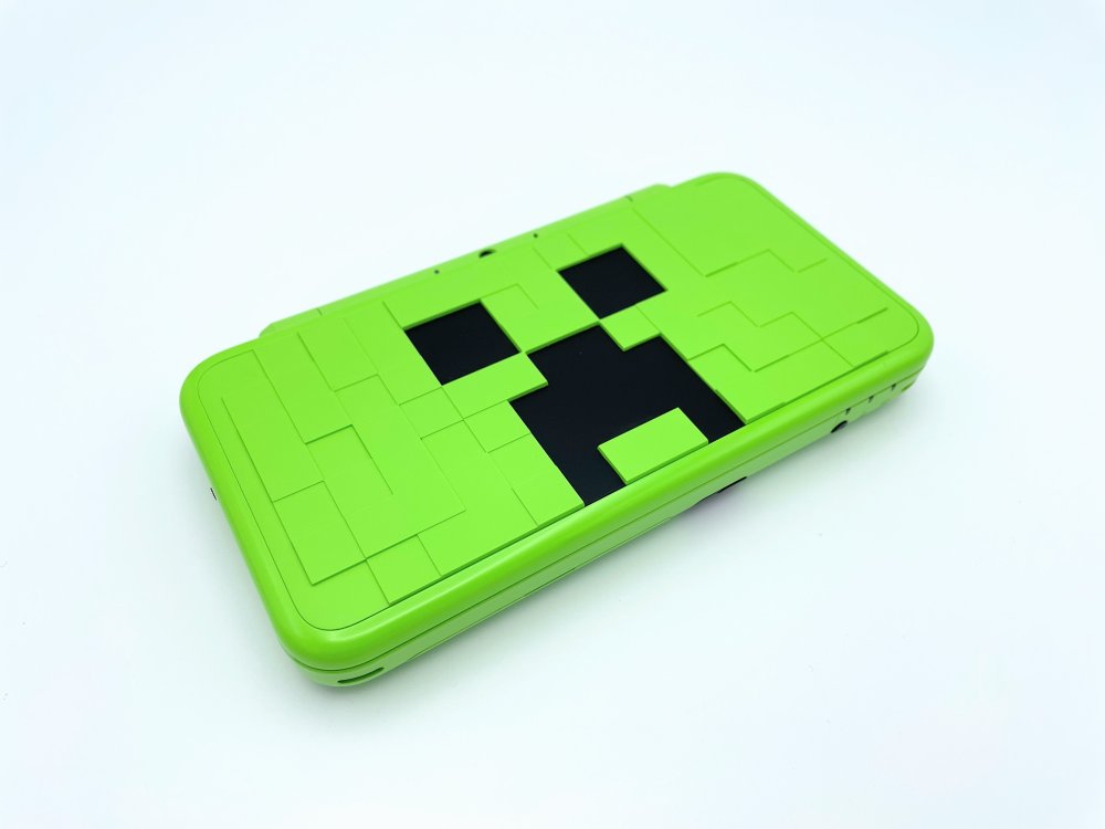 中古 MINECRAFT (マインクラフト) Newニンテンドー2DS LL CREEPER EDITION (クリーパーエディション) Nintendo 任天堂 ゲーム ゲーム機 レトロ 携帯ゲーム機