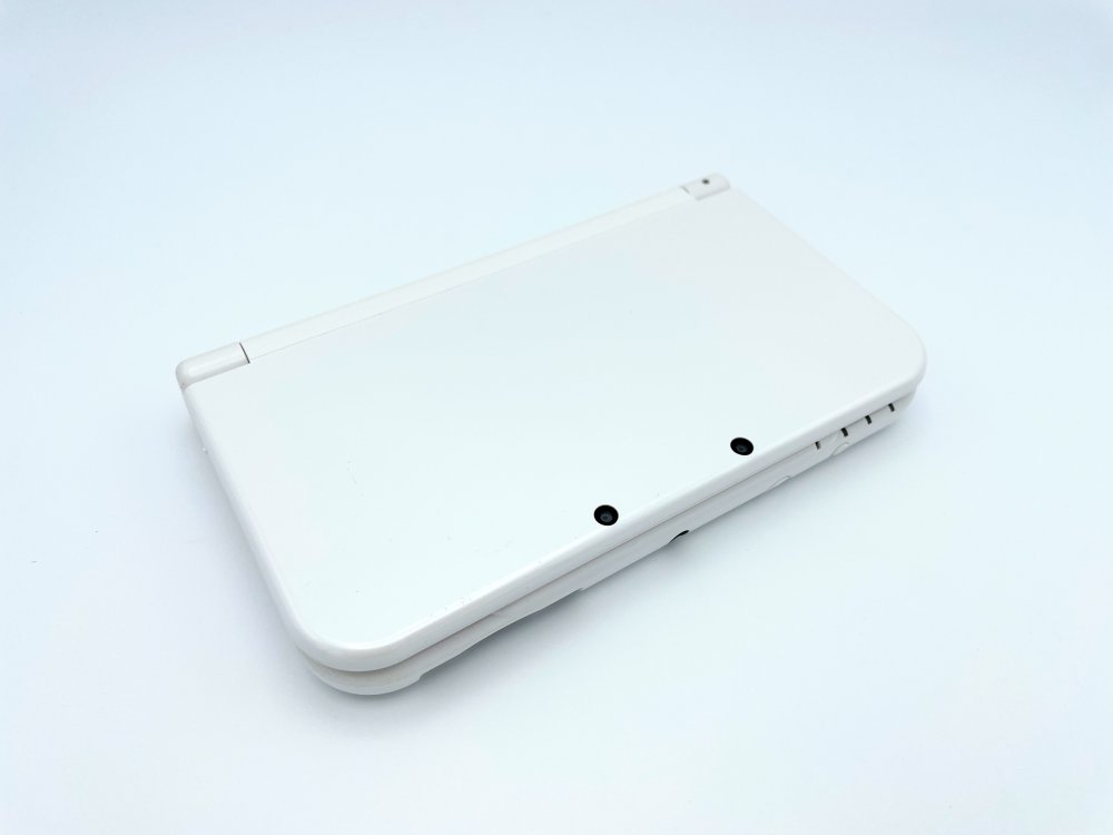 【中古 動作確認済】New ニンテンドー3DS LL パールホワイト Nintendo 任天堂 ゲーム ゲーム機 レトロ 携帯ゲーム機 一人時間 タッチパネル 懐かしい 平成 ゲーム ワイワイ