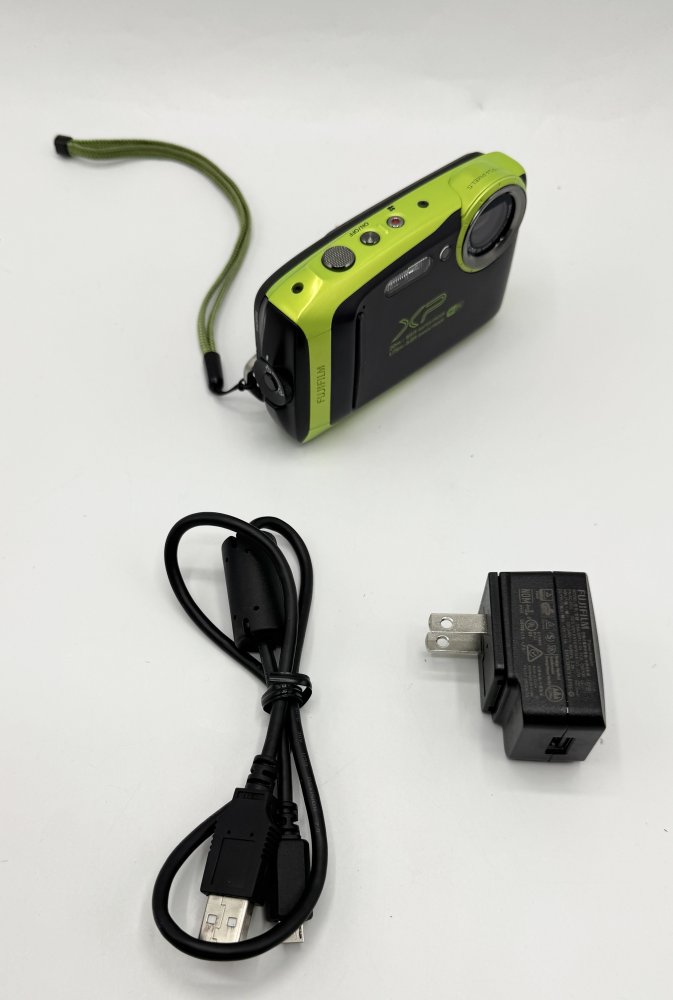 【中古 動作確認済】 FUJIFILM FinePix XP130 デジタルカメラ(ライム) デジカメ 入学式 入園式 卒業式 卒園式 歓迎会 送迎会 自撮り セルフィー 花見 旅行 ブラブラ 思い出 想い出 日常 Vlog カメラ男子 カメラ女子｜中古ゲーム＆家電類取扱店ハリソン