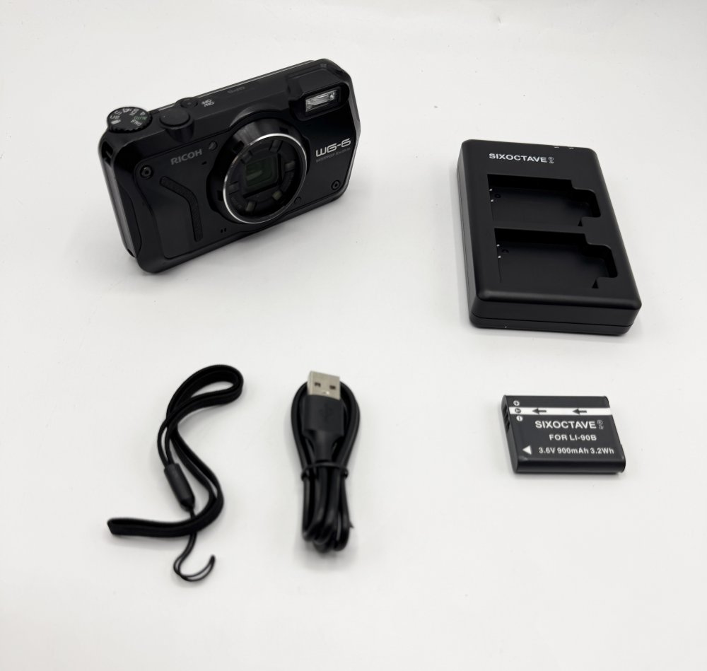 【中古 動くこと突きとめる済】 RICOH WG-6 黒いこと 本格雨合羽写真機 20米突雨合羽 耐衝撃 防塵 耐寒 2000万絵素 写真機 ディジカメ はいり込む式 入園式 卒式 卒園式 迎え入れる会 送迎会 自撮り セルフィー 花見 旅する ブラブラ 心おぼえ 想い出 日常 Vlog 写真機お坊っちゃん 写真機お嬢さん