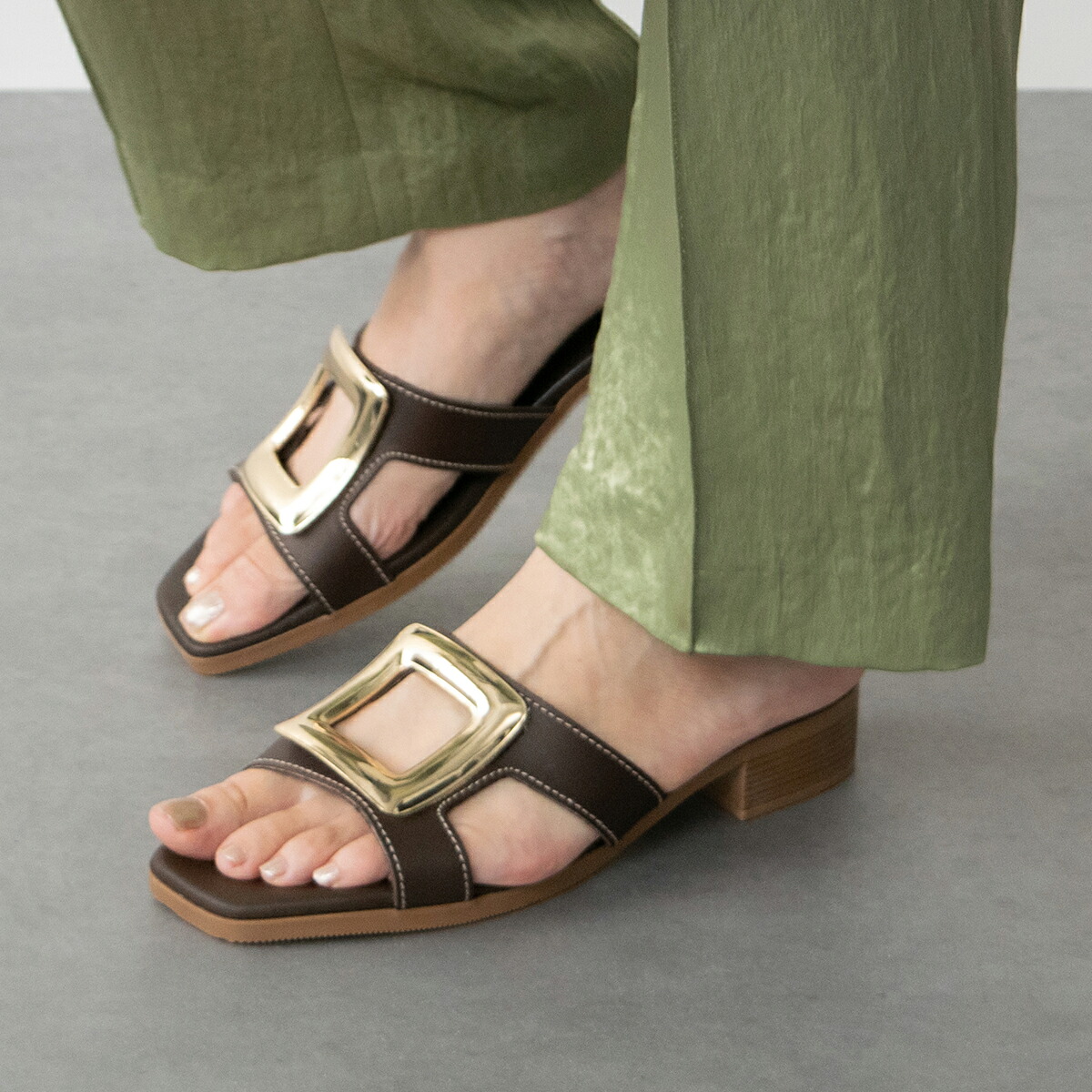 Oh my Sandals メタルバックルローヒールミュールサンダル
