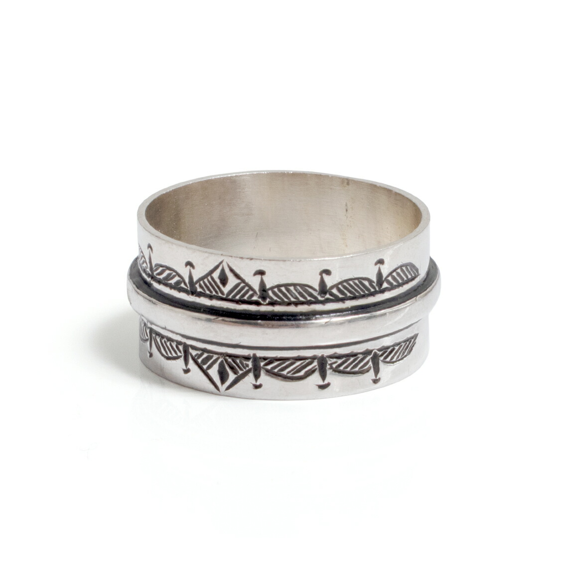 TOUAREG SILVER トゥアレグシルバー SILVER RING 輪っか しろがね色 7-Center-21号