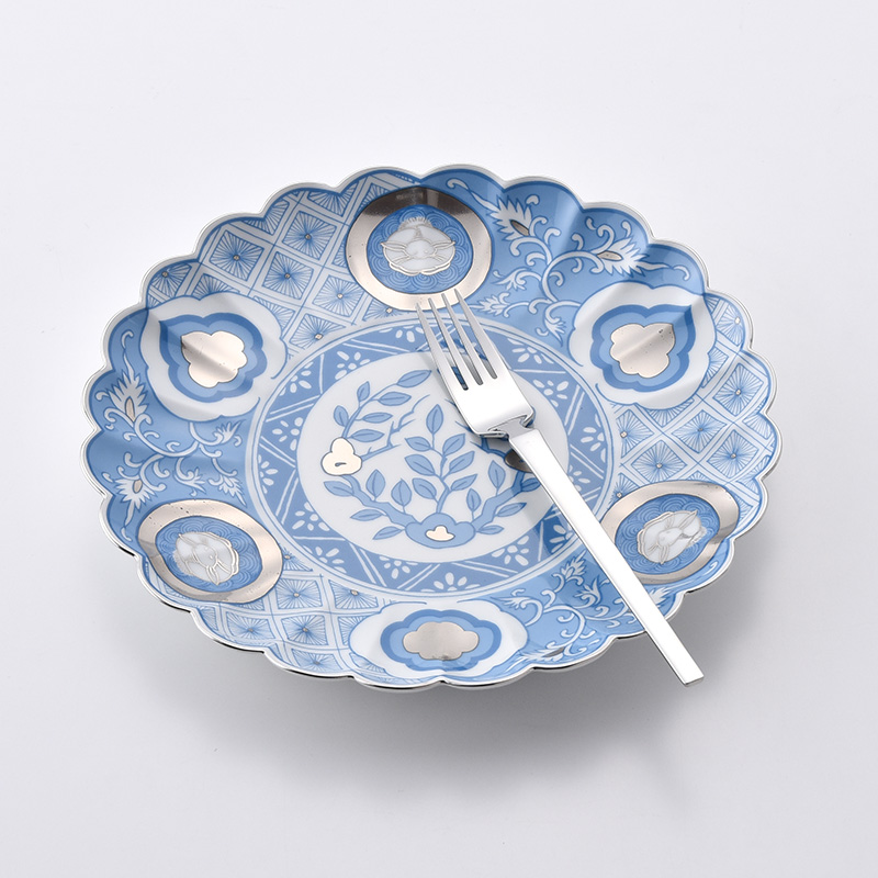 楽天市場】皐月(satsuki) 15cm プレート beni 赤 波佐見焼 石丸陶芸