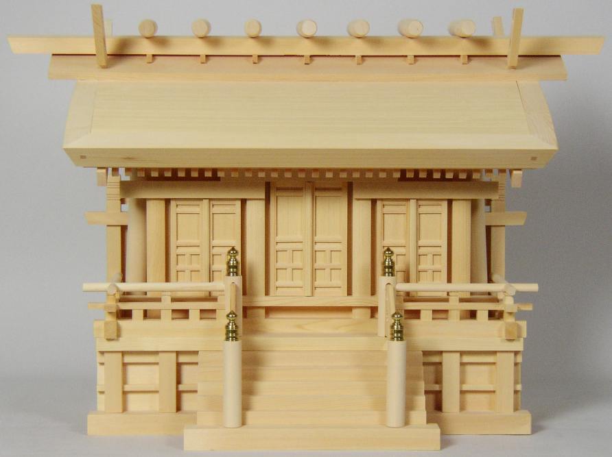 神棚 横通し三社厚大屋根（18号）通し三社神棚 木曽桧製 国産 日本製 貨物輸送無料