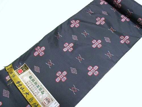 本場村山大島紬【伝統工芸品】【日本製】【未仕立て】【アンサンブル】【反物】【黒地】【在庫処分品】｜はせ川京染店　店