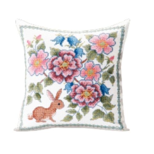 刺繍キット 花咲く庭の小さな物語 クッション ブルーベルとウサギ 6062 オリムパス オノエ･メグミ