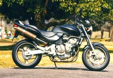 バイク用品 マフラー ヤマモトレーシング ヤマモト.R スリップオン カーボンサイレンサー2ホンダシ HORNET600 10600-02NCN 4521717001143