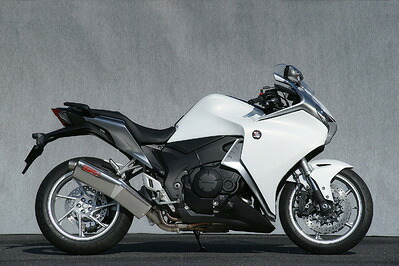バイク用品 マフラーヤマモトレーシング ヤマモト.R SPEC-A スリップオン TYPE-SS VFR1200F 10-11200-01NSN 4521717005158｜バイク用品はとやグループ2号店