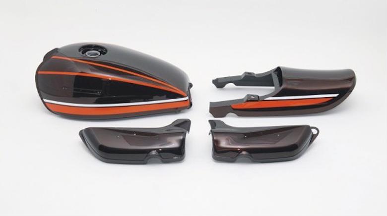 バイクパーツ 外装 ドレミコレクション エアプレーン タンクセット 赤タイガー 11097 4573268870976 Z1 ペイント