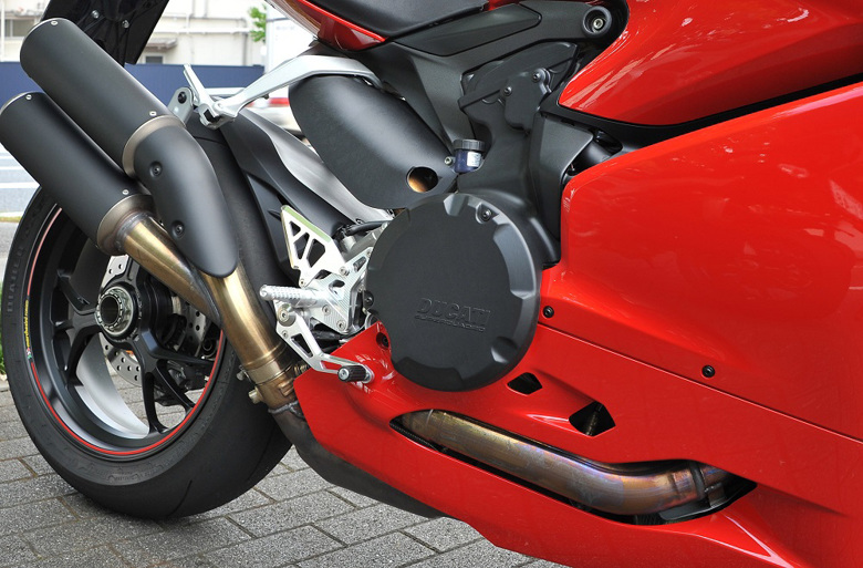 ライディングステップキット（Panigale）-