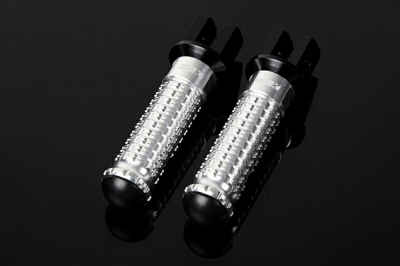 【5日前後で発送】バイクパーツ ステップ エスエスケイ スピードラ アルミ削タンデムステップ スタンダード パッセンジャー用/取付部カラー:ブラック/ステップバーカラー:シルバー AFPS219SR 4580540761433