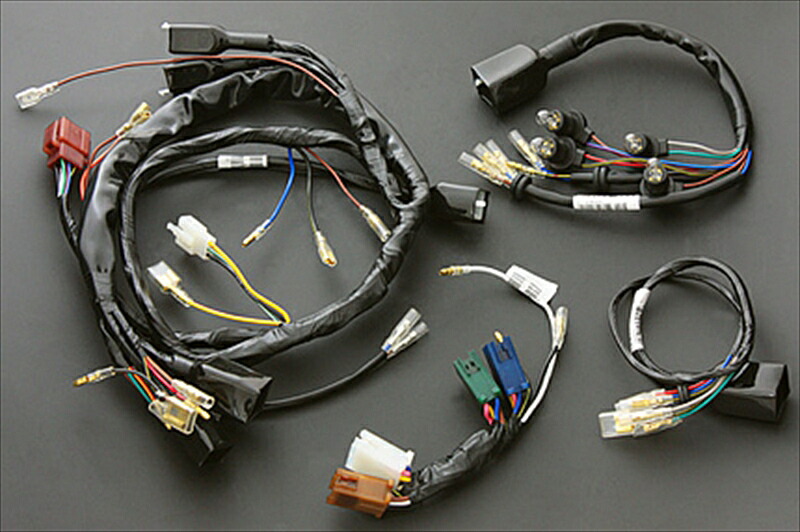 バイクパーツ 電装系PMC(ピーエムシー) ハ-ネス 4テンセット 81-40304589641295021｜バイク用品はとやグループ2号店