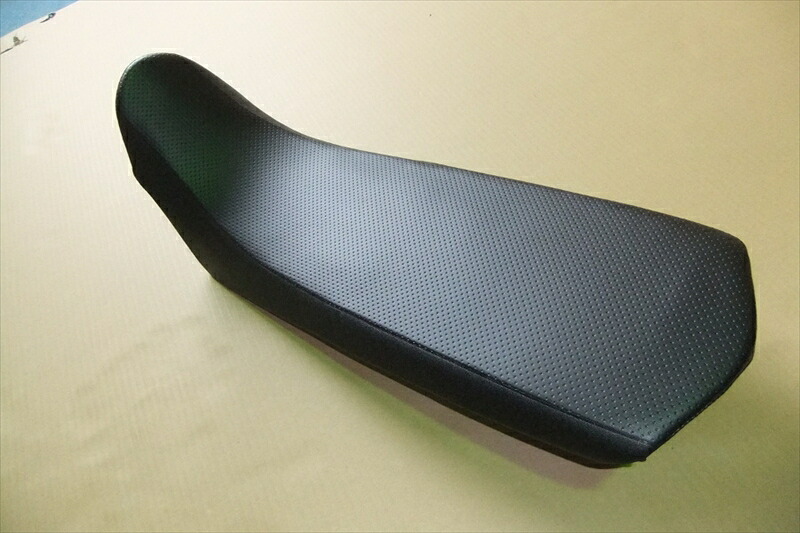 バイクパーツ 外装dBs(ディービーズ) 20mmローダウンシート BK XT250-SH1-BK4548916233632｜バイク用品はとやグループ2号店