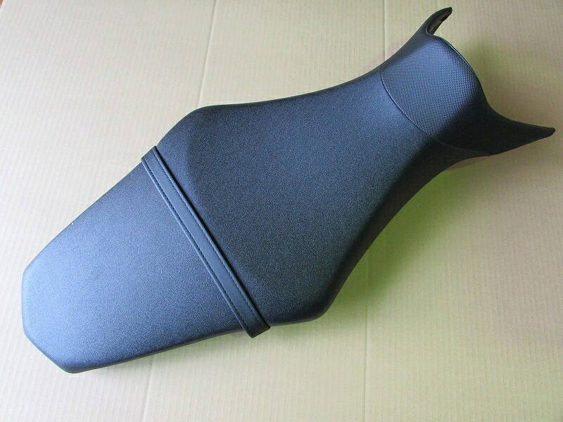 バイクパーツ 外装dBs(ディービーズ) ローダウンゲルシート 20mmMT09-17-SH24549950276067｜バイク用品はとやグループ2号店