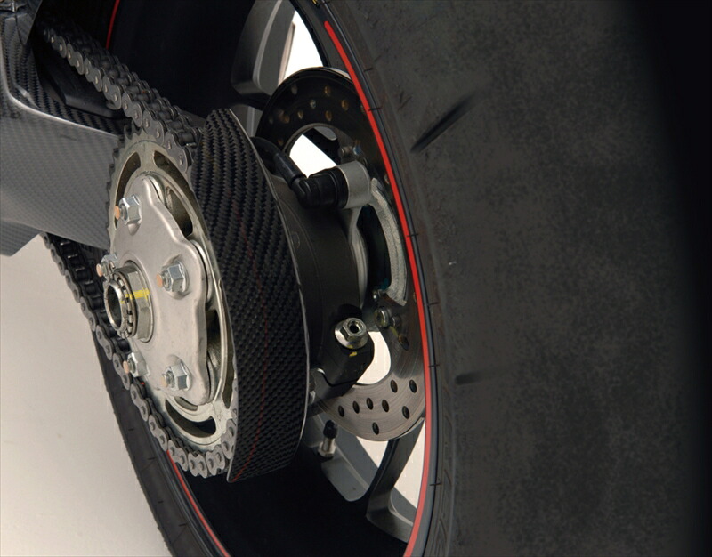 バイクパーツ MOTO VELOCE(モトベローチェ) チェーンケース 綾織カーボン 001-DHM06-603A4548664269037|バイク用品はとやグループ2号店