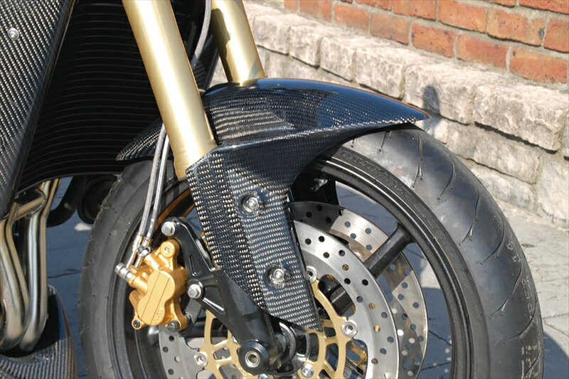 バイクパーツ 外装MOTO VELOCE(モトベローチェ) フロントフェンダー 綾織カーボン D01-TRIUM-400A4548916227822|バイク用品はとやグループ2号店