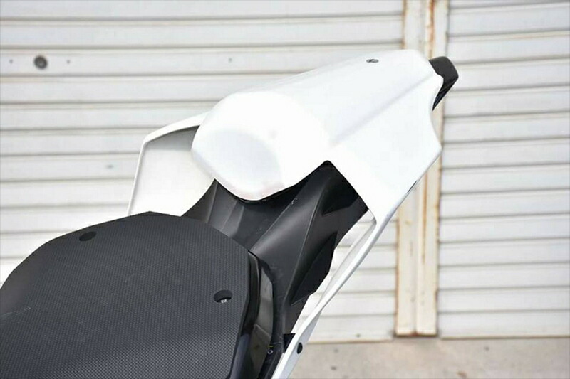 バイクパーツ 外装 SAITANIYA FACTORY(サイタニヤファクトリー) シングルシート/レース/黒ゲル 3Y7R6SSR-B1 4549950606635