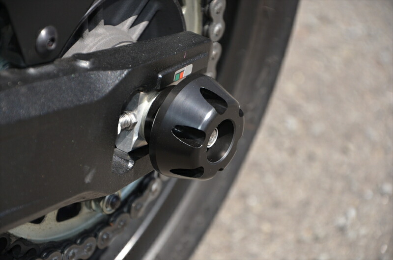 バイクパーツ 外装 AGRAS(アグラス) リアアクスルプロテクター 345-186-000 4550646093738
