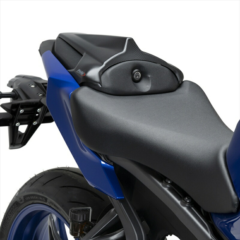 バイクパーツ 外装 PUIG(プーチ) リヤシートカウル CARBON LOOK 22354C 4571414873574