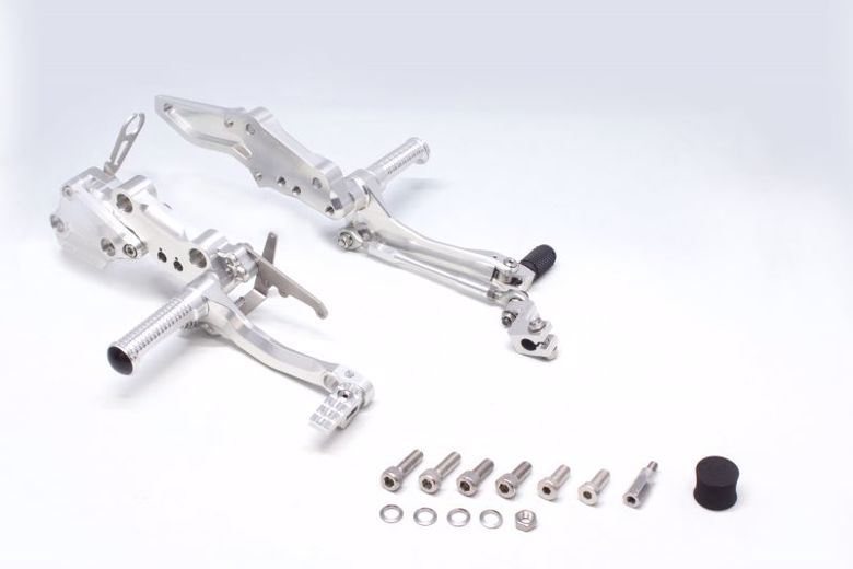 ステップ エラボレート フットコントロールKIT SIL ZRX1200 DAEG 09-16 FCK7001S 4538792882765 取寄品